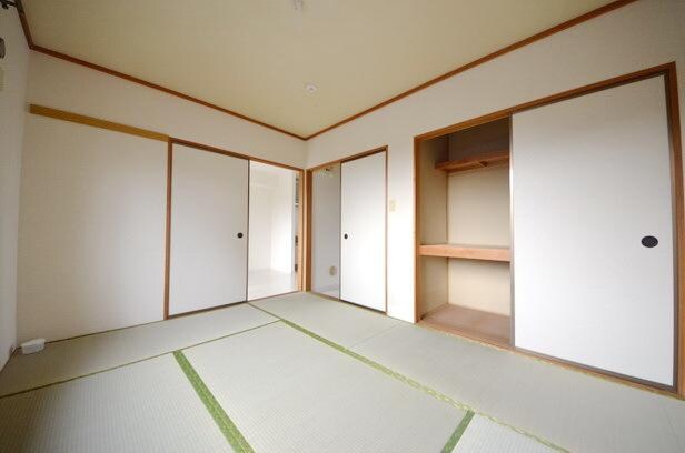 ファミールコート（元八）の物件内観写真