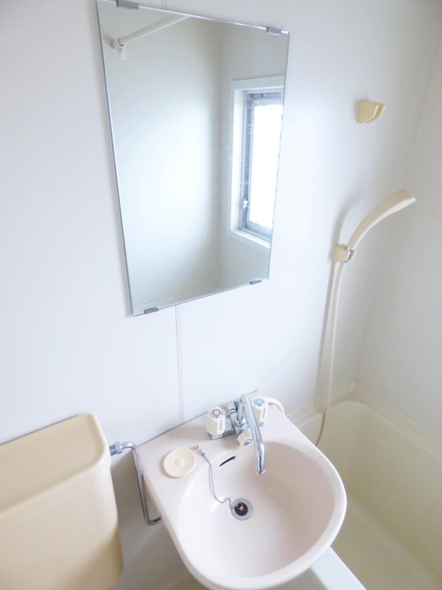 鳴海ビルの物件内観写真