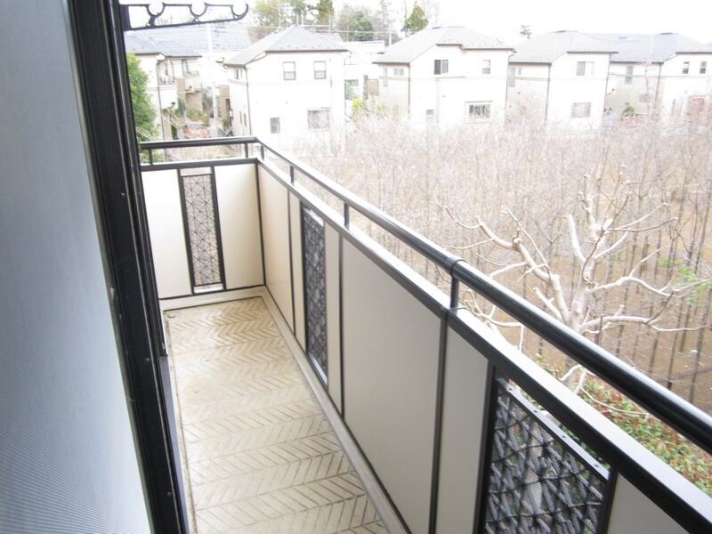 ロイヤルガーデン壱～七番館の物件内観写真