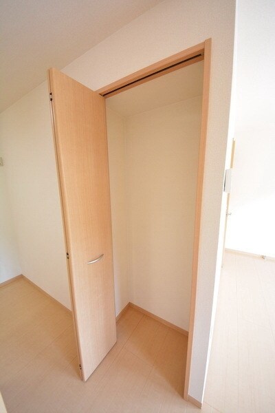 ツインオークスコートＮの物件内観写真