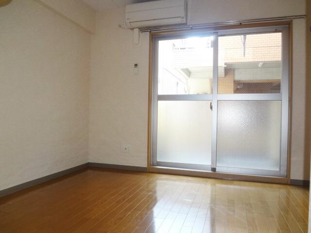 プラドールソフィアの物件内観写真