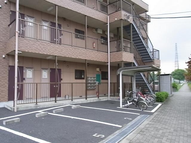 マンションシェルの物件内観写真