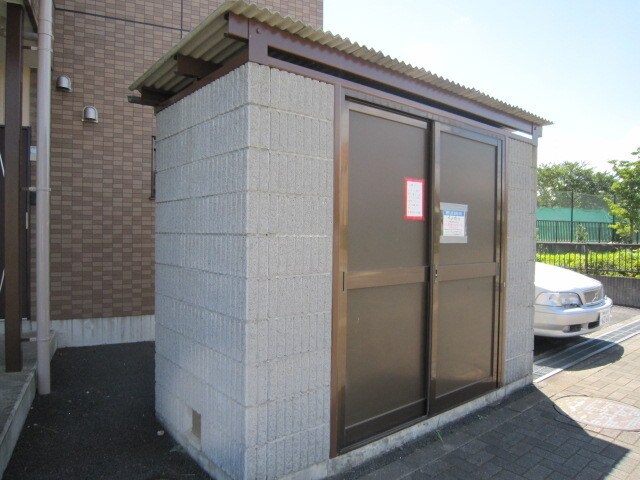 マンションシェルの物件内観写真