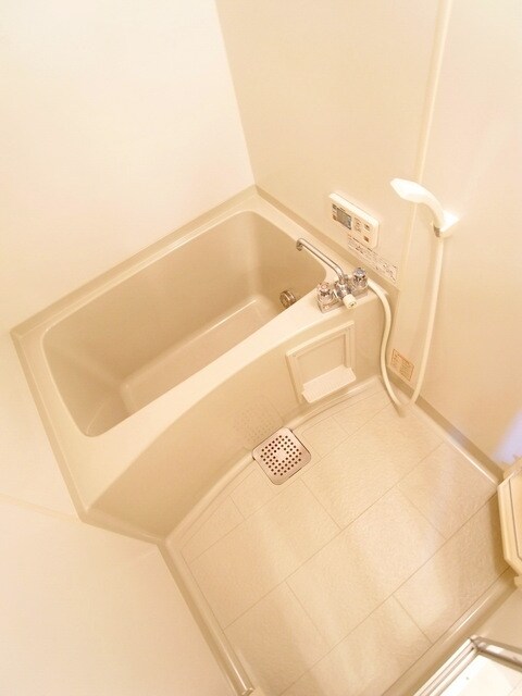 クレッセントガーデンの物件内観写真