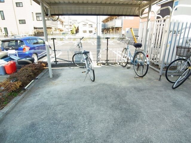 クレッセントガーデンの物件内観写真