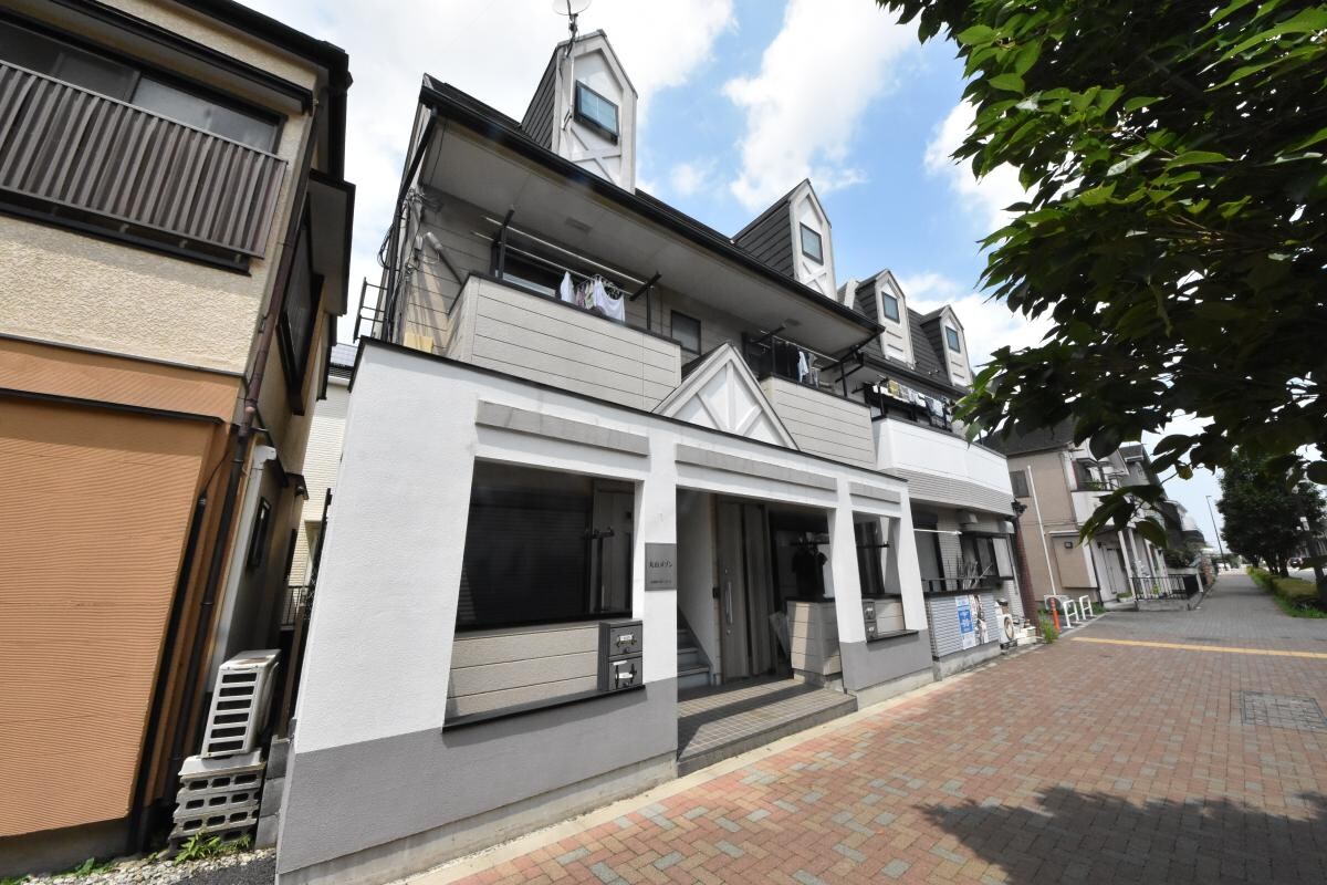 丸山メゾンの物件外観写真