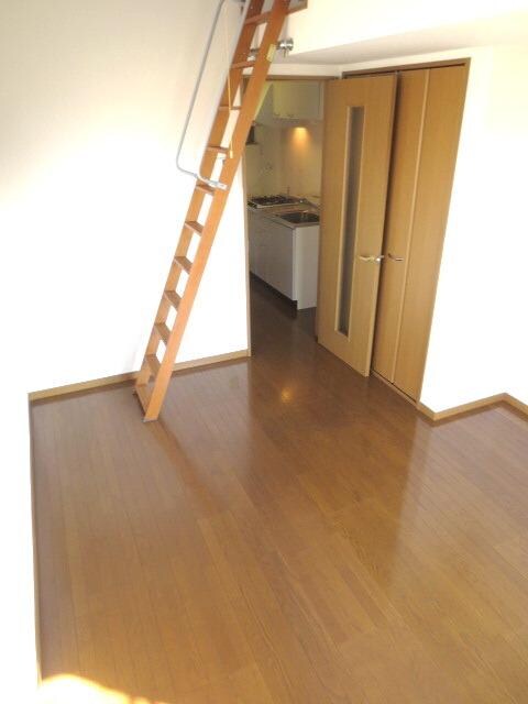 コニファーガーデン北烏山の物件内観写真