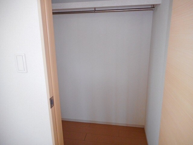 メゾンドグリシーヌIIIの物件内観写真