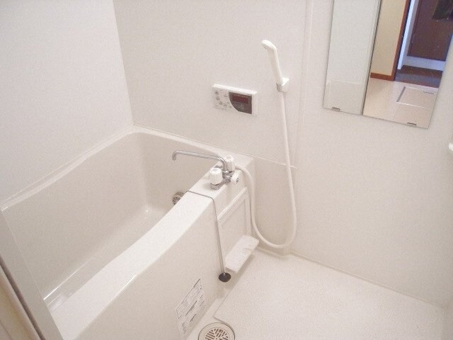 ファミール河内　　の物件内観写真