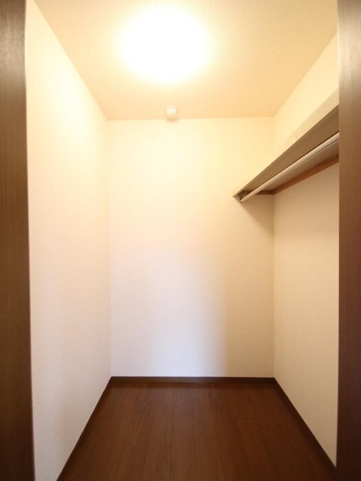 ファミール河内　　の物件内観写真