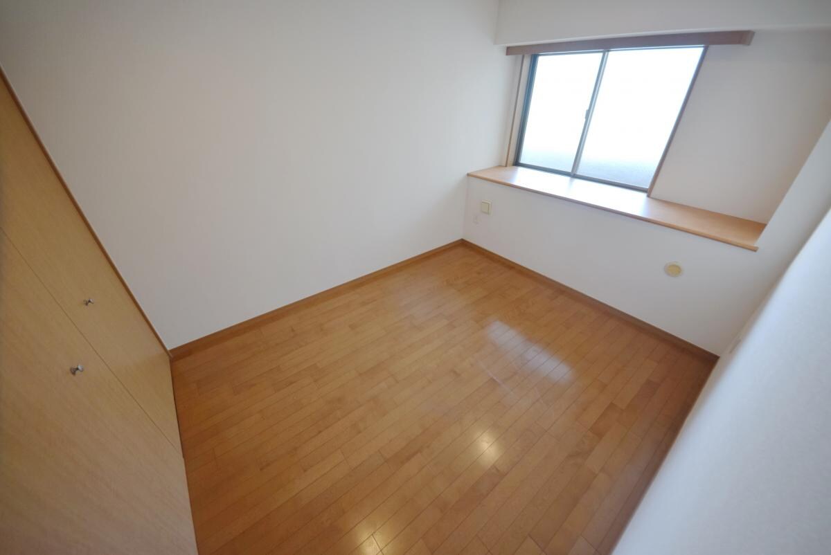 アーバンフラッツつつじヶ丘の物件内観写真