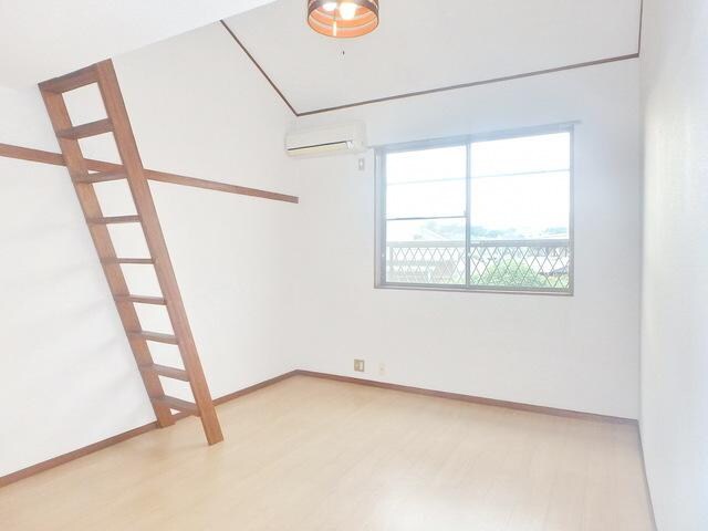 カサベルデ小坂の物件内観写真