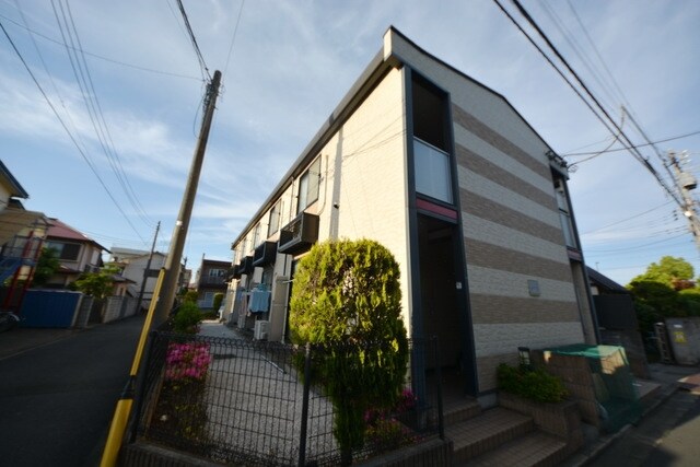 レオパレスボナールの物件外観写真