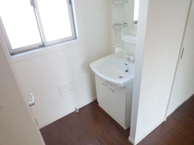 パインコート小平Aの物件内観写真