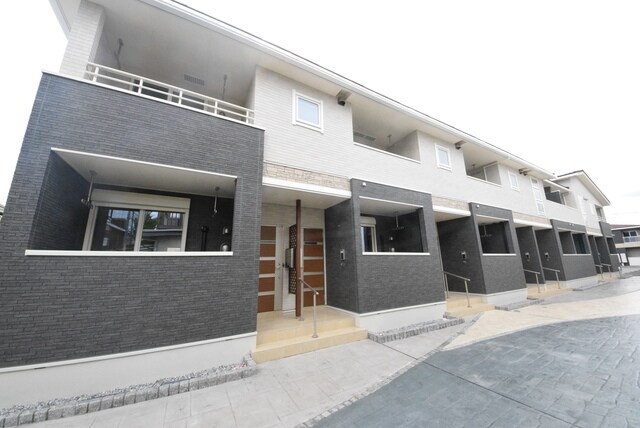 グランクレールＡの物件外観写真