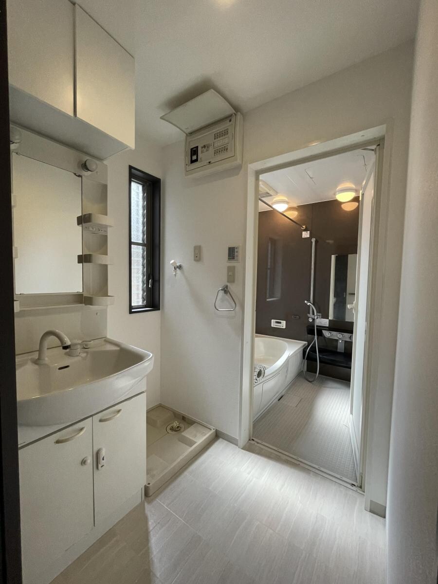 リーベＫ三鷹の物件内観写真