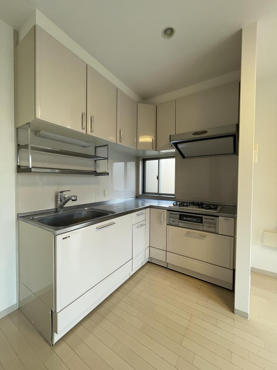 リーベＫ三鷹の物件内観写真