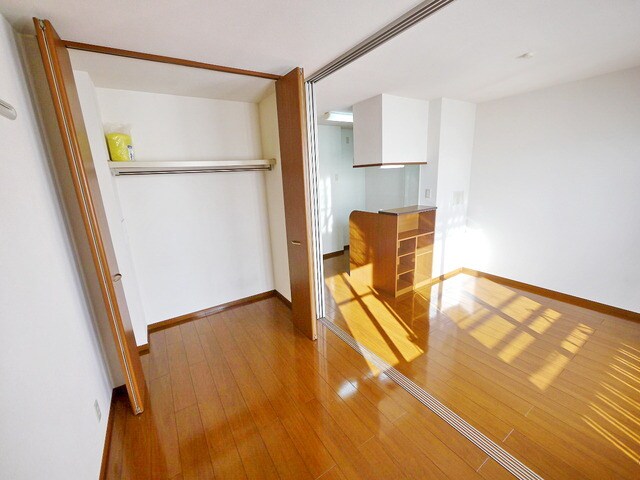 ラ・トゥーエルの物件内観写真