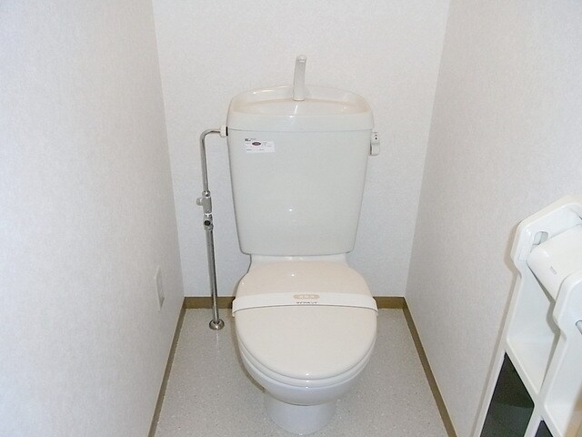 ヴィラ・ファミーユＡの物件内観写真