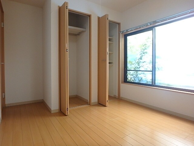 プチメゾン東戸倉IIの物件内観写真