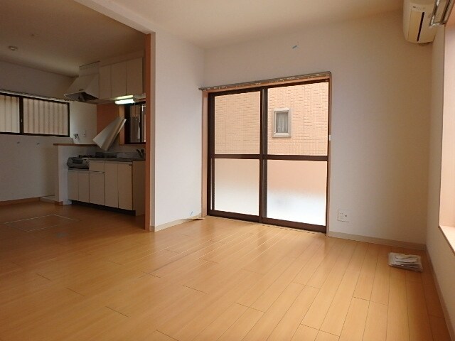 プチメゾン東戸倉IIの物件内観写真