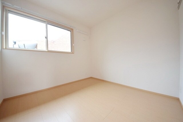 ラヴィエベル三鷹の物件内観写真