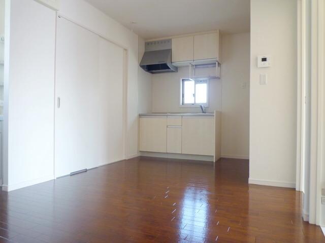 パインコート小平Aの物件内観写真