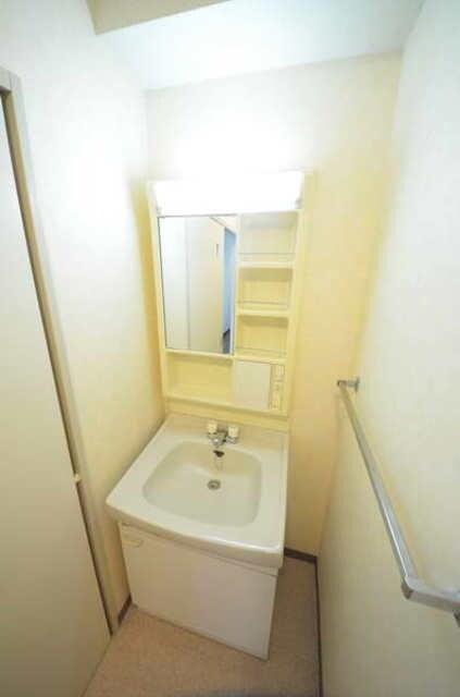 ツイン・アベニューの物件内観写真