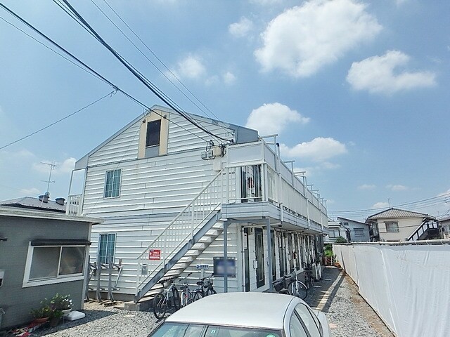 パレス泉の物件外観写真