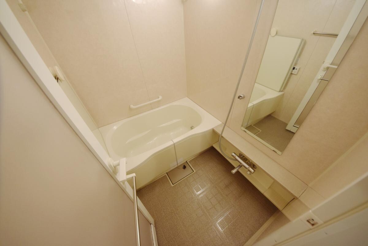 アーバンフラッツつつじヶ丘の物件内観写真