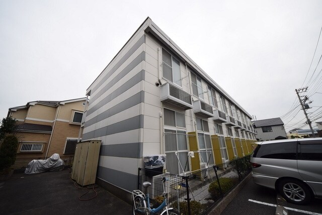 レオパレスサフィニアの物件外観写真