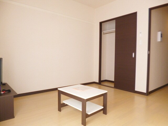 レオネクストＮＩＳＨＩＧＡＩIIIの物件内観写真