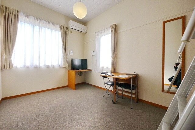 レオパレスフェリース上野の物件内観写真