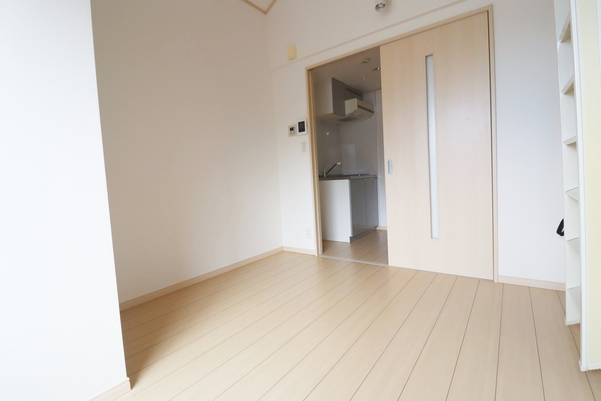 シャイニーソフト高円寺の物件内観写真