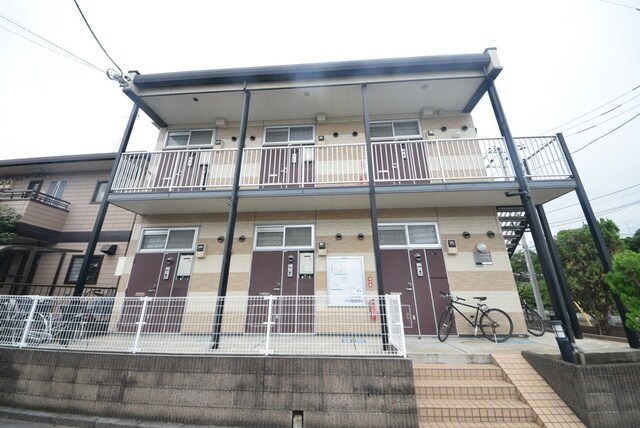 レオパレスアビィロード烏山の物件外観写真