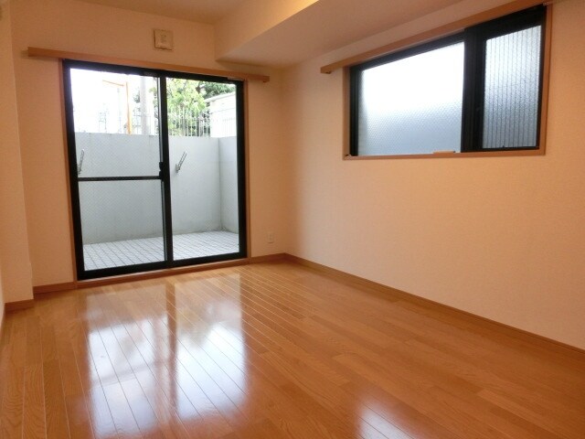 ルーブル新宿西落合伍番館の物件内観写真