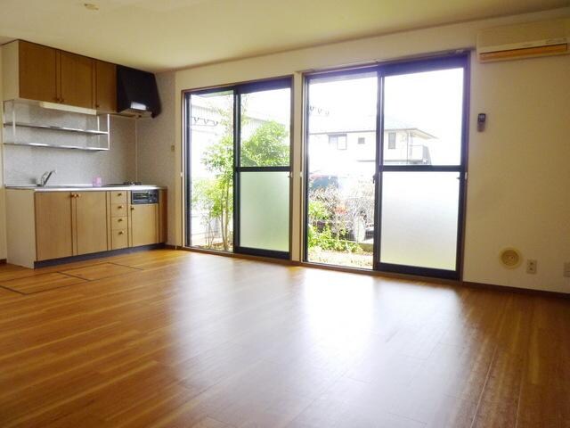 エバーグリーンＡの物件内観写真