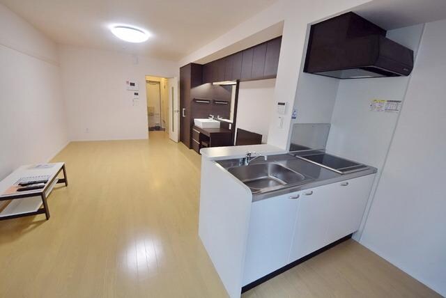 レオネクストラベンダーの物件内観写真