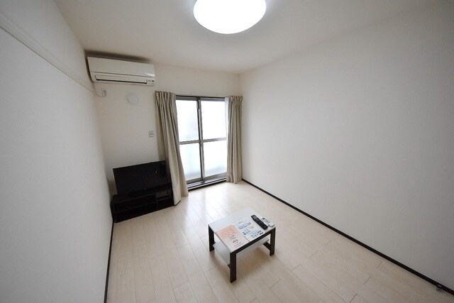 レオネクストフォレストミー谷原の物件内観写真