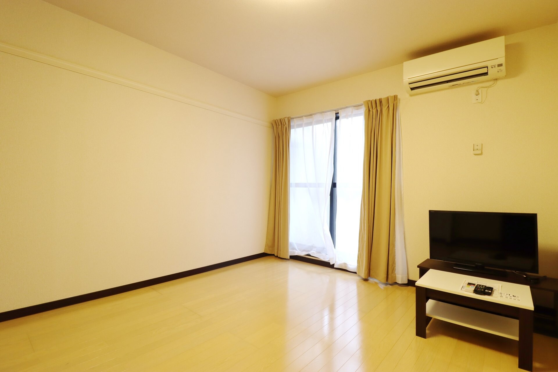 レオネクストルフェリの物件内観写真