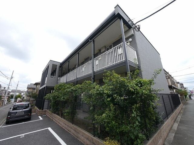 レオパレステンの物件外観写真