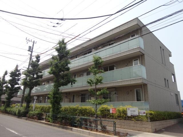 バラディー伏見の物件外観写真