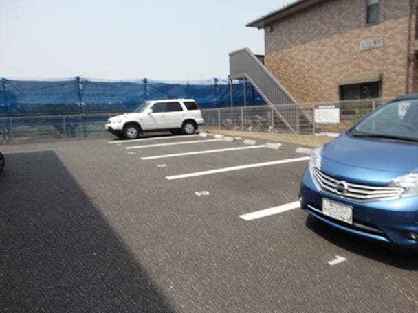 バラディー伏見の物件内観写真