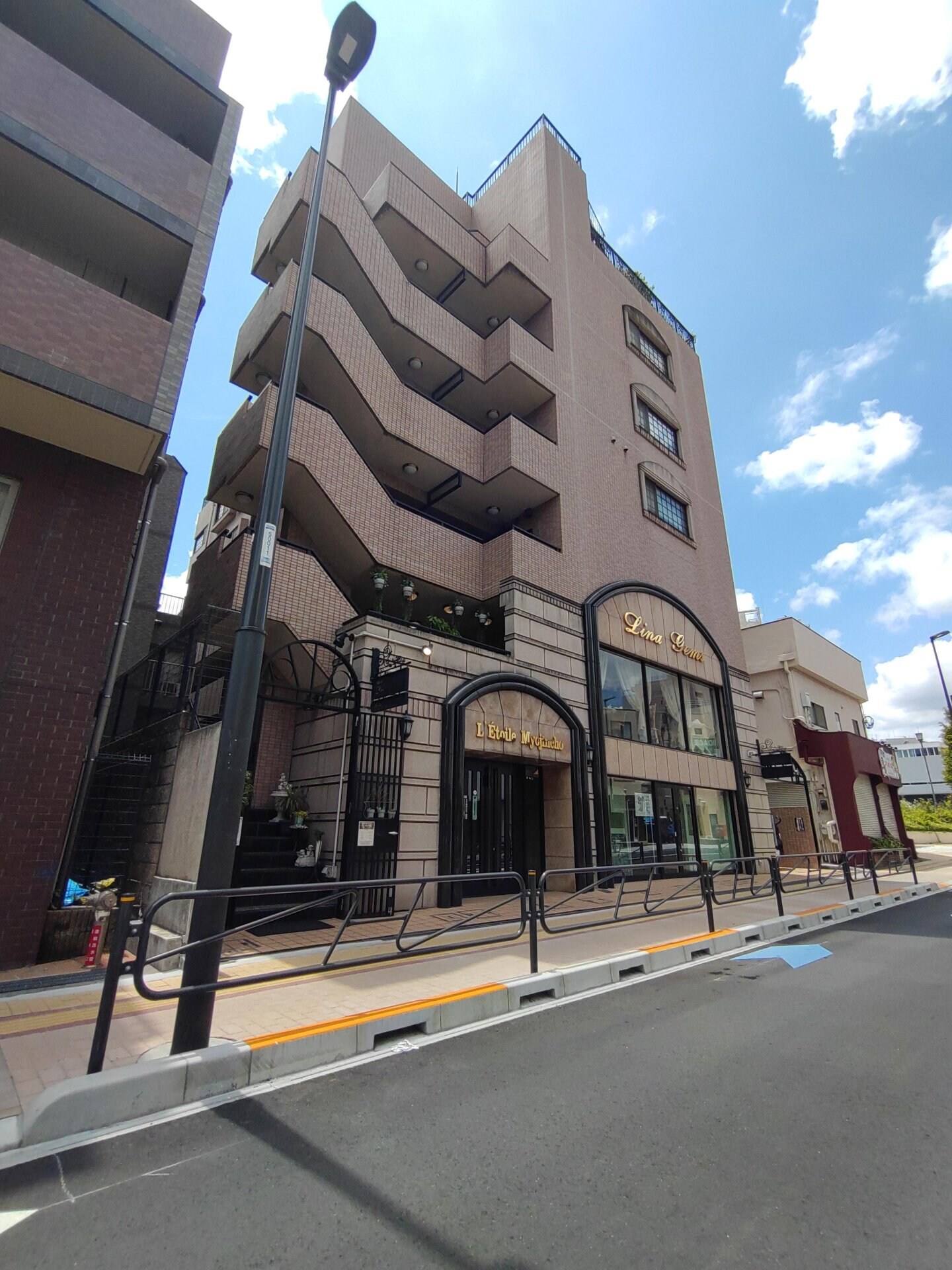 レトワル明神町の物件内観写真