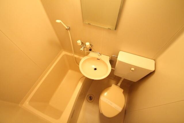 ハイネス宮腰の物件内観写真