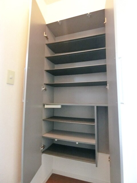 ウィスタリア・ガーデン　ABの物件内観写真