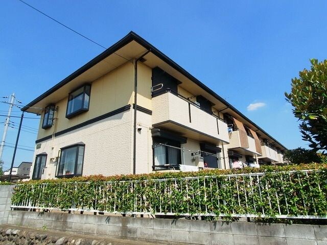 ストークハウスの物件外観写真