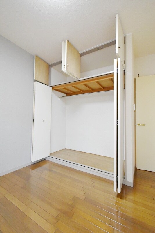 ニューベルヴェの物件内観写真