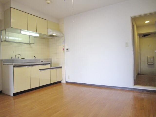 イーストビレッジの物件内観写真