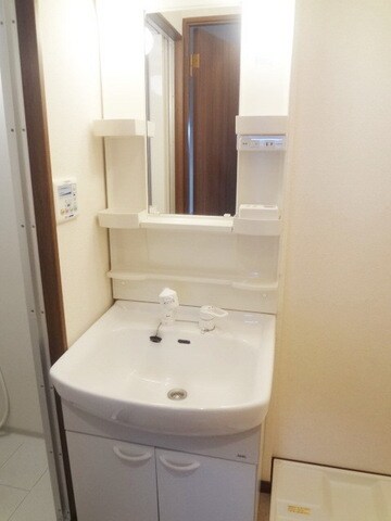 アンプルールクラージュ仲原　の物件内観写真